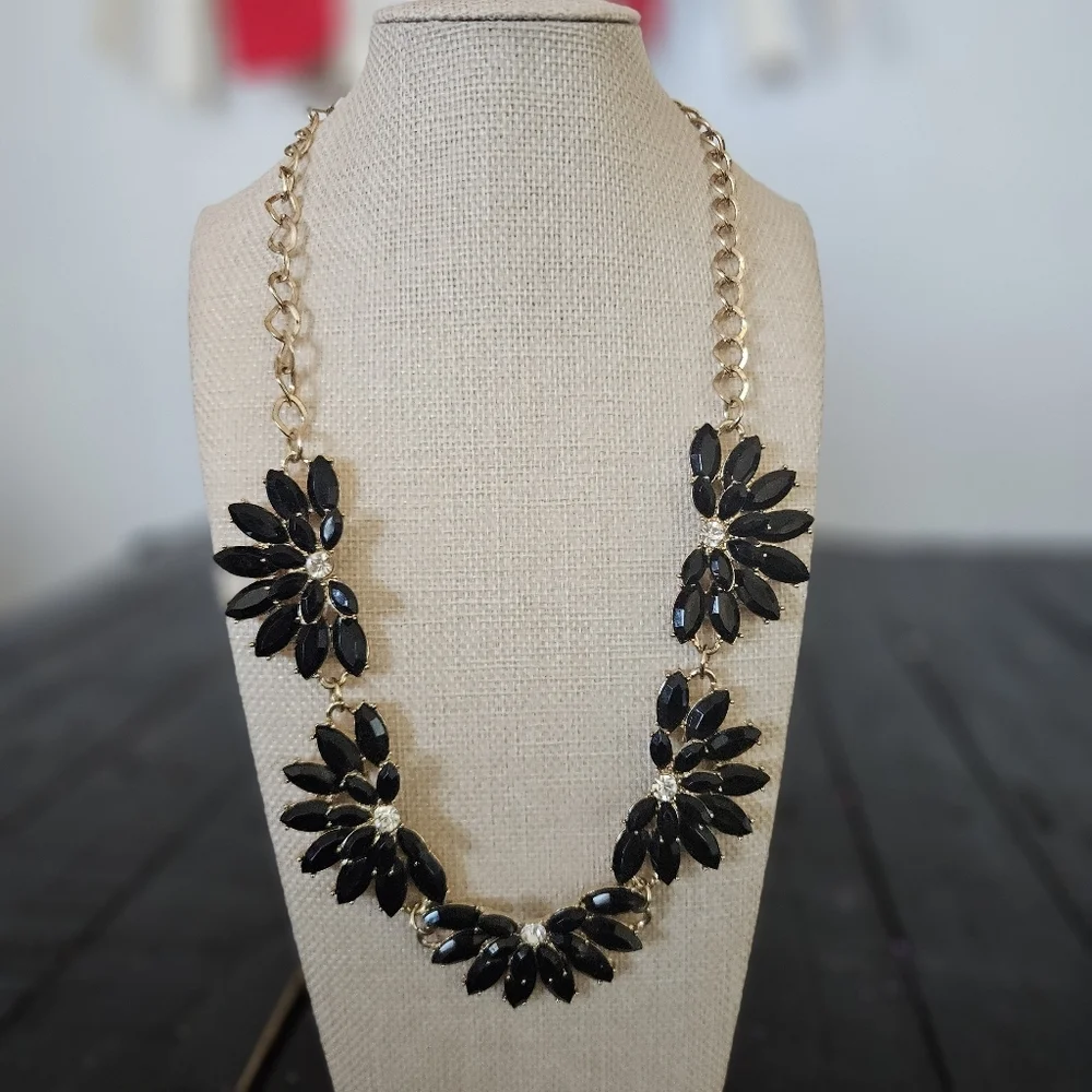 Elegant Black and Gold Floral Necklace Statement Women's Jewelry Rhinestone